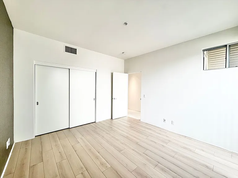 803 N Palm Canyon Dr #8 — Photo 11