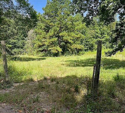 3rd image of 1 Jenkins Rd N