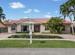 2450 SW 102nd Pl, Miami, FL 33165
