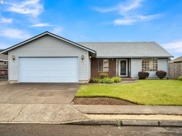 423 SE 7th Ave, Canby, OR 97013