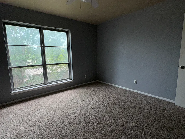 9106 Emberglow Ln #1 — Photo 2