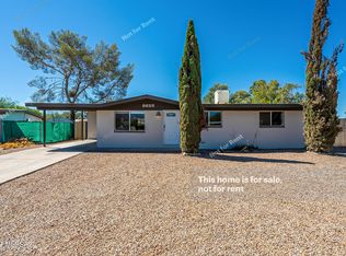 8638 E Stearn Lake Dr, Tucson, AZ 85730