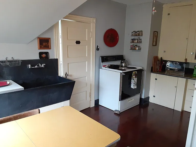 319 Woodford St #3 — Photo 3