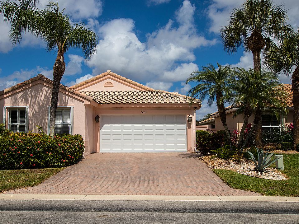 1st image of 5135 Pelican Cove Dr