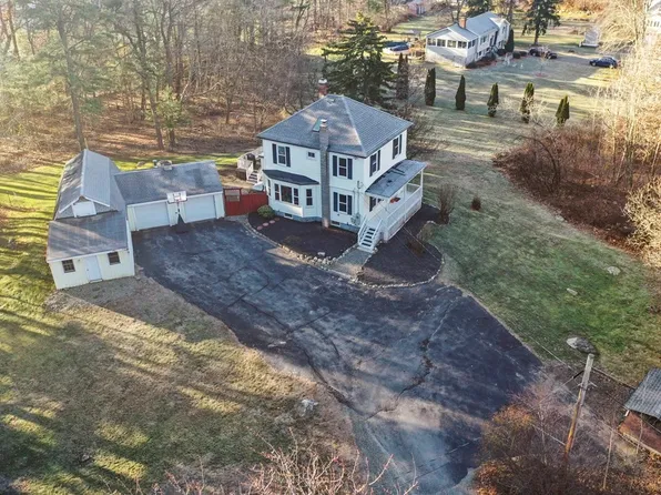 54 French St, Tewksbury, MA 01876