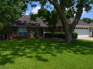 809 Orchard Ln, Foley, AL 36535
