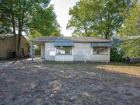 2nd image of 2119 W Sherwood Ave