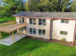 113 Island View Dr, Waverly, IA 50677