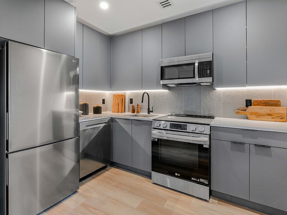 1st image of 931 Carroll St #501