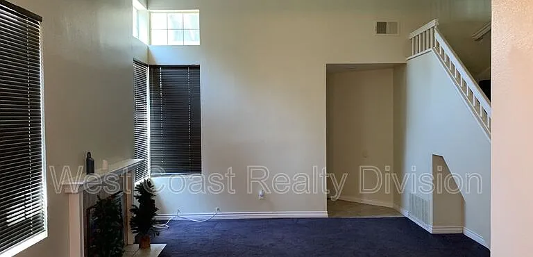 7049 Arlington Pl — Photo 11