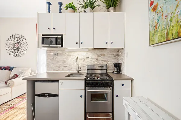 Sold by Corcoran | media 6