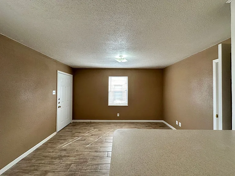 1807 N Ws Young Dr — Photo 9