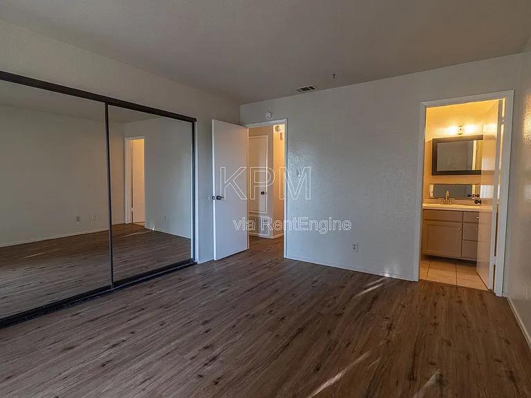 1311 W Century Blvd #42 — Photo 12
