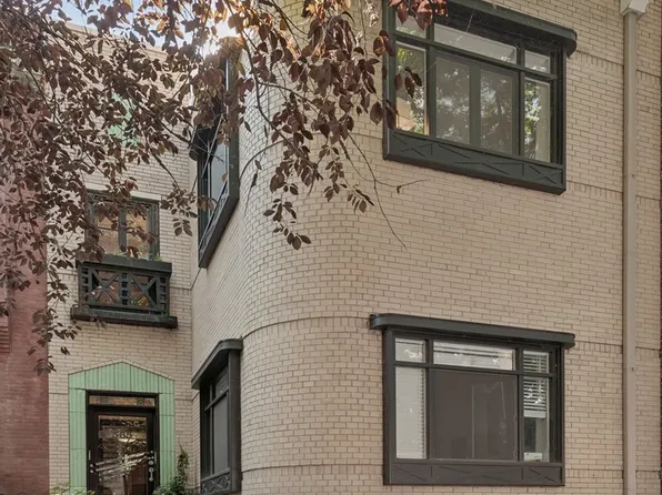 565 W Arlington Pl, Chicago, IL 60614