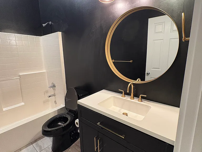 4665 Clubview Dr — Photo 9