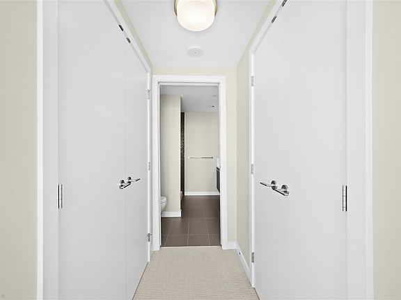 4th image of 4485 Skyline Dr #2809