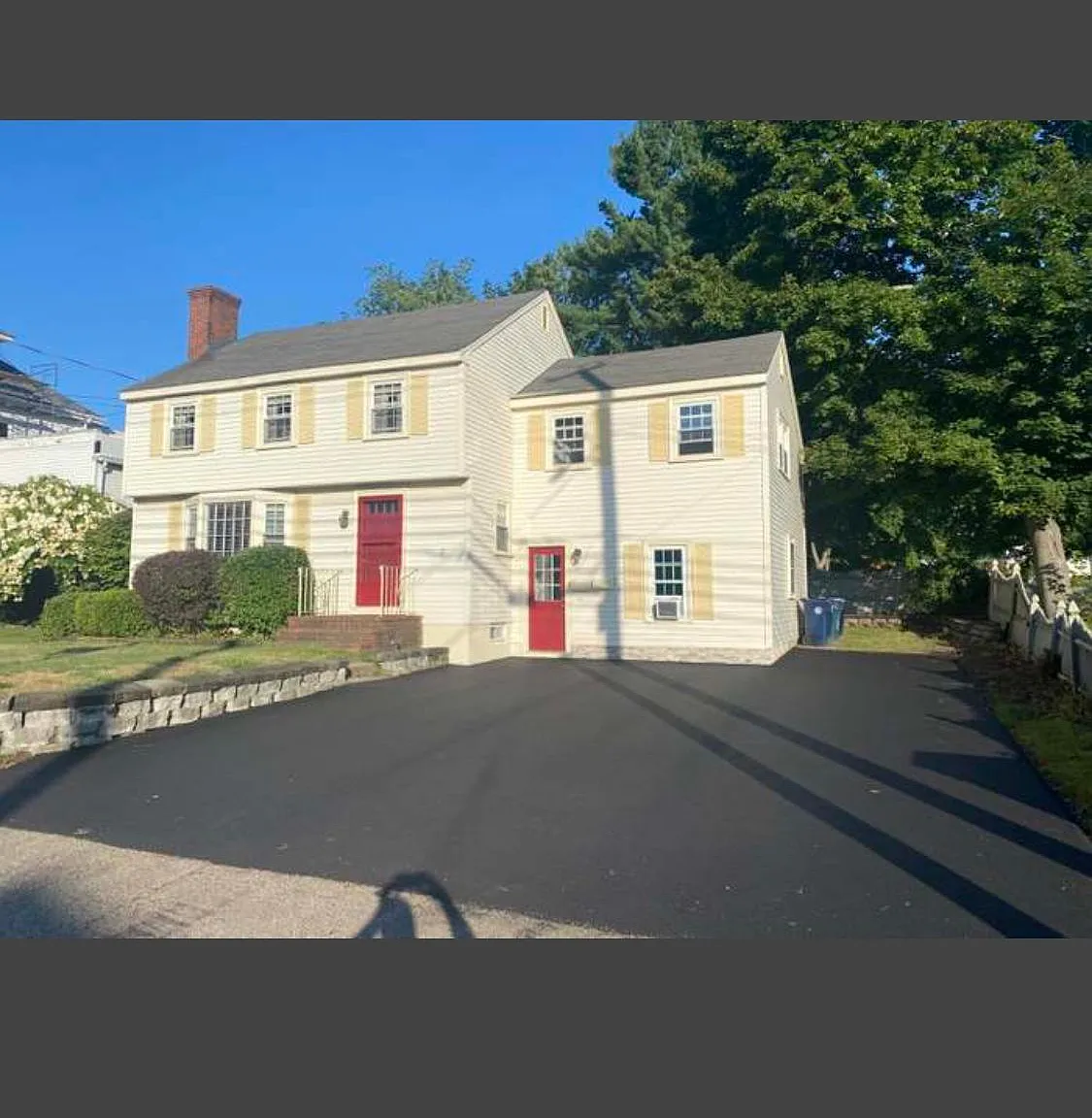 324 Elm St — Photo 1
