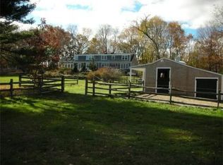 233 Woodbury St, South Hamilton, MA 01982