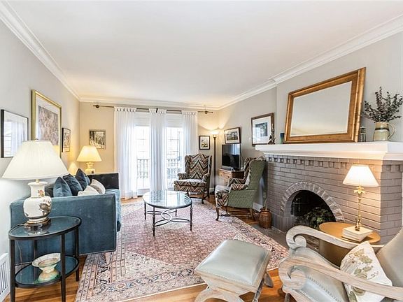 5th image of 1024 W 72nd St