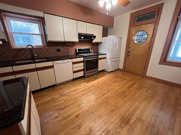 2nd image of 5334 N Austin Ave #1