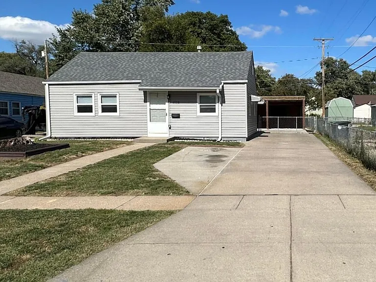 6752 Hamilton St — Photo 2