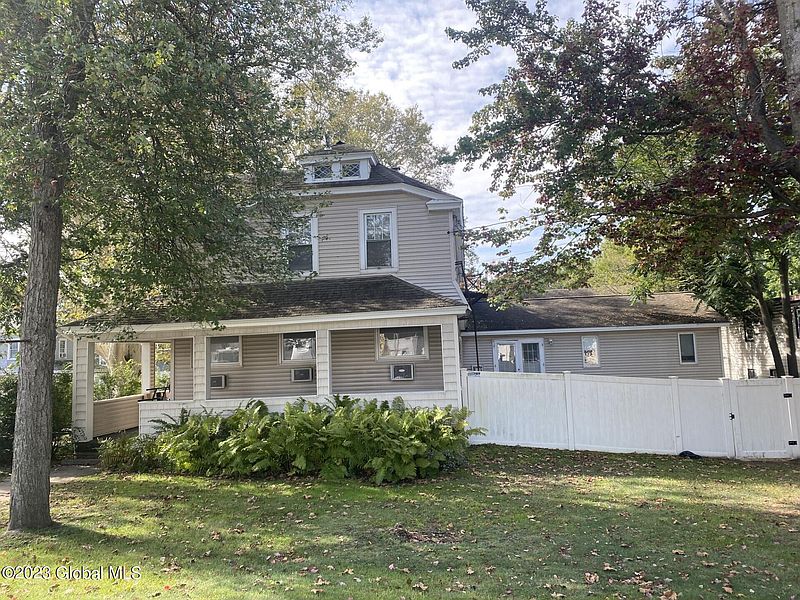 2nd image of 1562 State Street