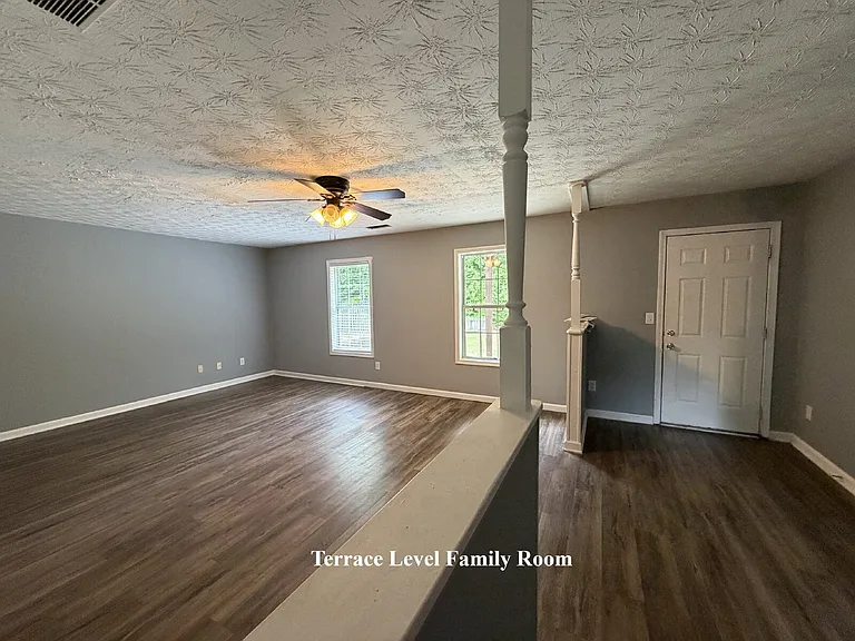 3258 Sharp Creek Ln — Photo 23