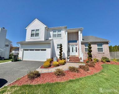 8 Woodmere Ct, Old Bridge, NJ, 08857