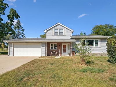 2400 Brookland Dr NE, Cedar Rapids, IA, 52402