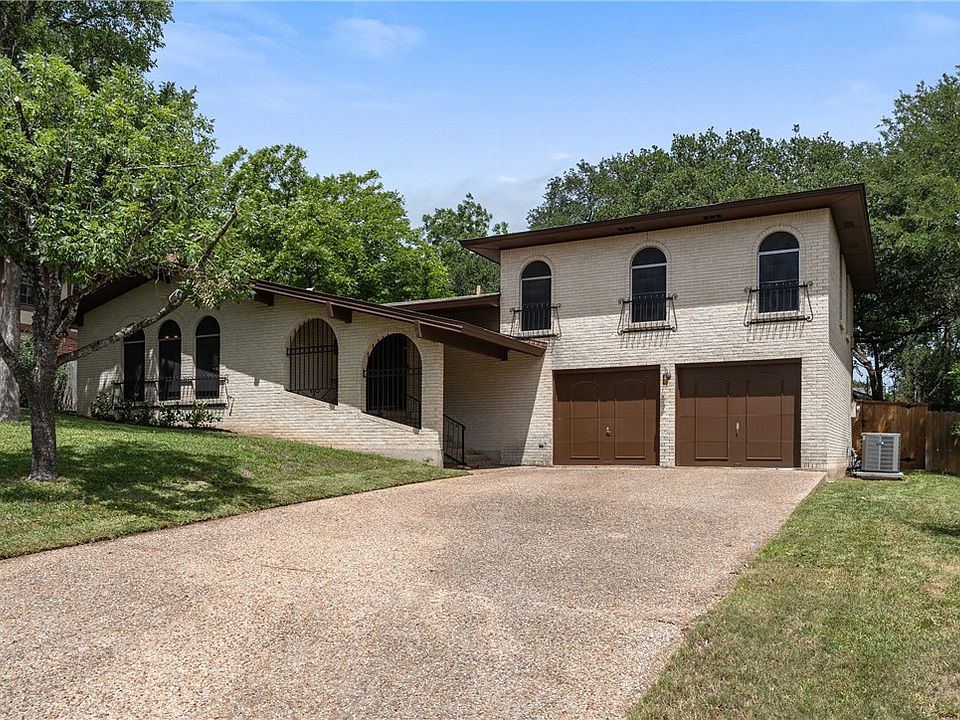 1st image of 7905 Havenwood Dr