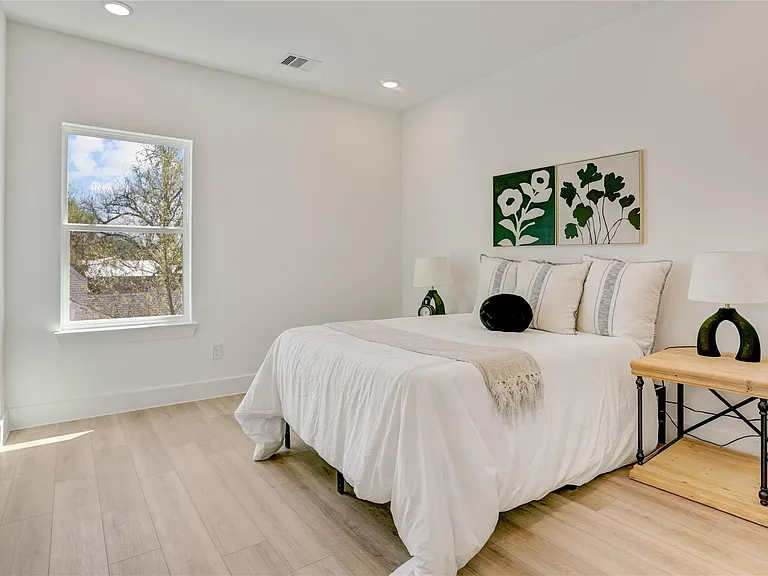 9604 Burden St — Photo 22