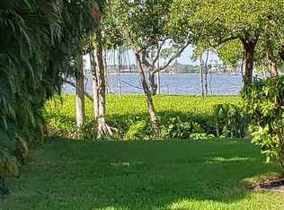 12510 Marina Club Dr, Fort Myers, FL 33919