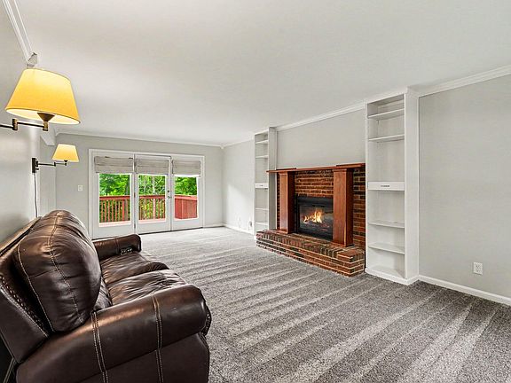 2nd image of 3221 Taylor Creek Dr