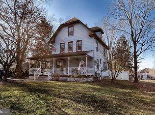 625 Chestnut St, Williamstown, NJ 08094