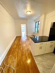 Rented by LRGNY Group, Inc.