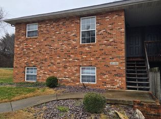 99 Eagle Crk, Collinsville, IL