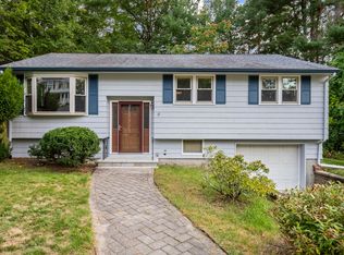 12 Pinetree Rd, Billerica, MA 01821