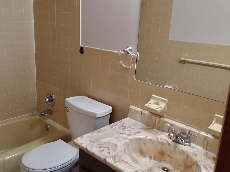 3 Franklin Ave #1 — Photo 8