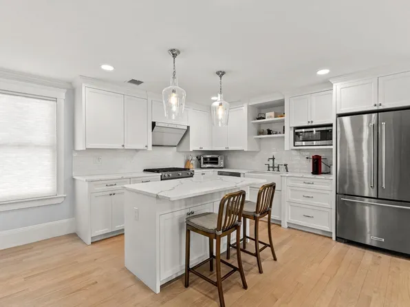 23 Union St #2, Salem, MA 01970