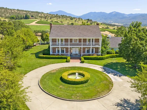4550 Coal Mine Rd, Medford, OR 97504
