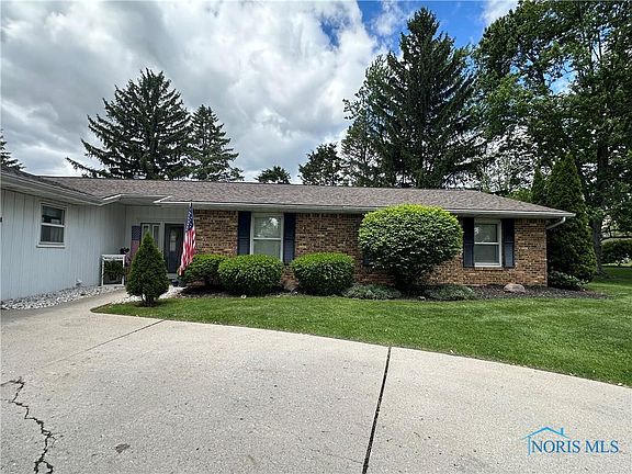 2nd image of 1104 Fairlawn Dr