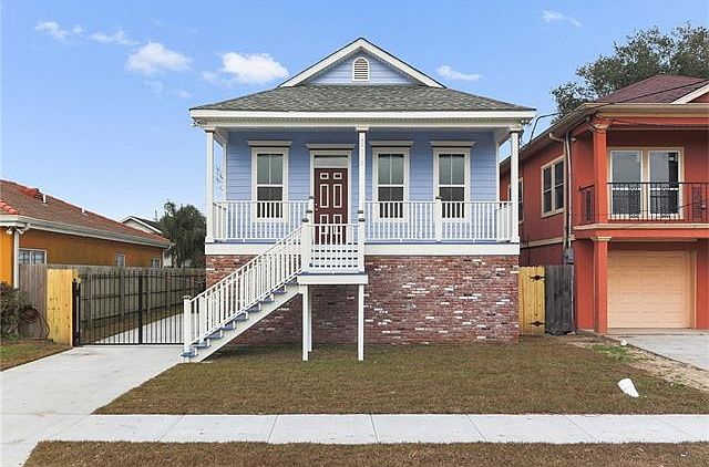 1st image of 6016 Music St