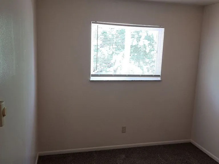 3143 Vance Ave — Photo 9