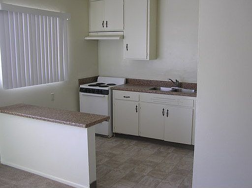 2nd image of 3921 Saviers Rd APT 2