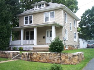 225 Pleasure Rd, Lancaster, PA 17601