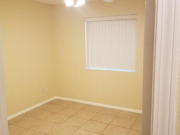 3rd image of 3281 Tomahawk Ln APT A