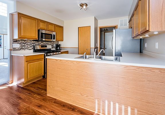 4th image of 260 Kathryn Ln