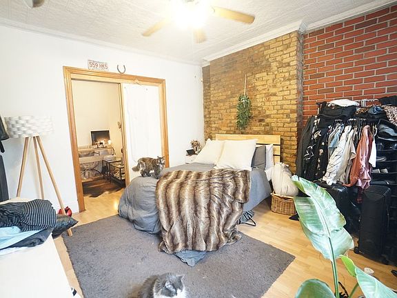 4th image of 142 W 9th St #1B