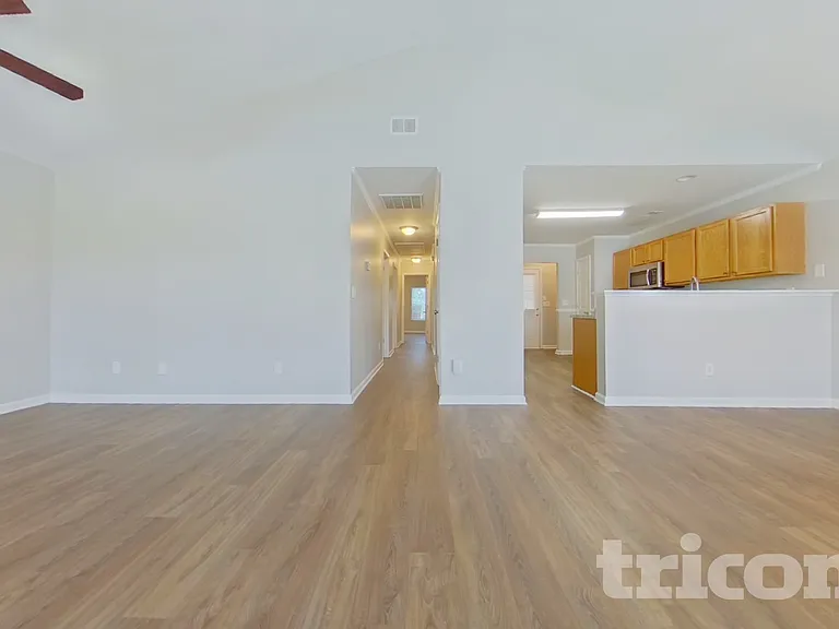 180 Riglaw Cir — Photo 3