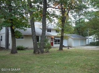 2301 E Golf Course Rd NE, Alexandria, MN 56308